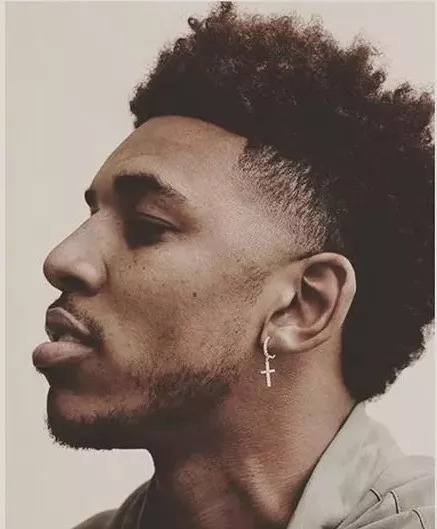 弱侧边后卫 弱侧边后卫