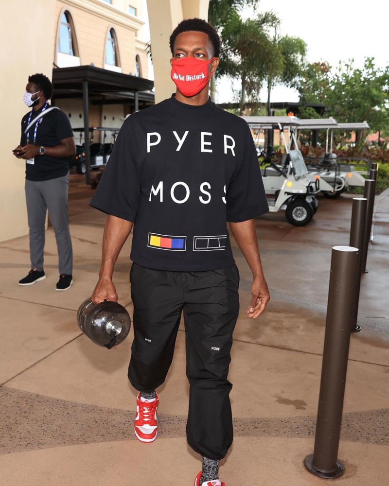 也让半场比 也让半场比